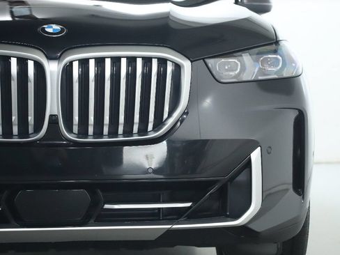 Certified 2024 BMW X5 xDrive40i w/ Premium Package AWD/4WD image 8