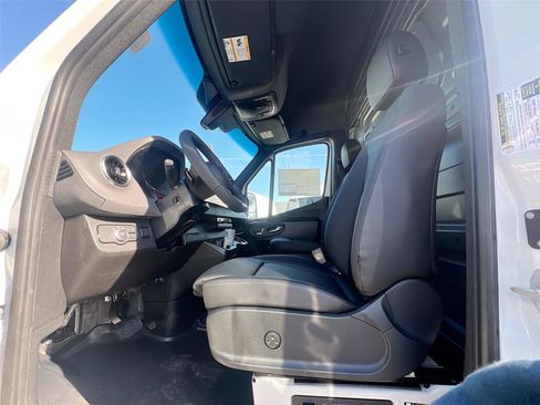 New 2026 Mercedes-Benz Sprinter 2500 image 19