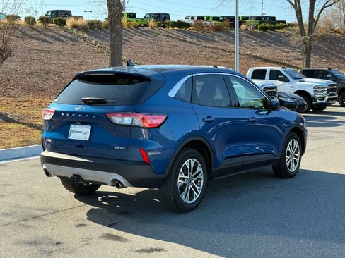 Used 2022 Ford Escape SEL w/ Technology Package image 6