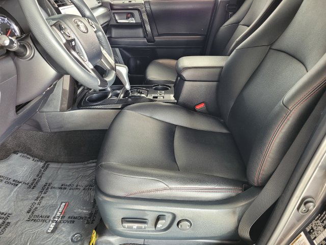Used 2022 Toyota 4Runner TRD Off-Road Premium w/ TRD Black Wheel Package (TMS) AWD/4WD image 17