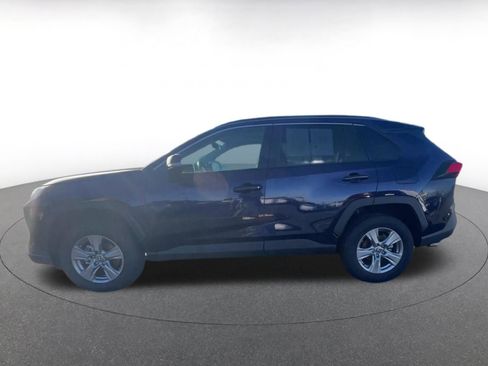 Used 2025 Toyota RAV4 XLE image 9