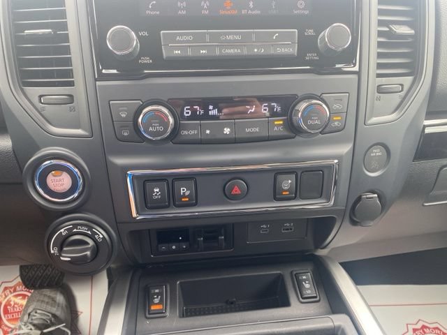 Used 2024 Nissan Titan SV w/ SV Convenience Package AWD/4WD image 23