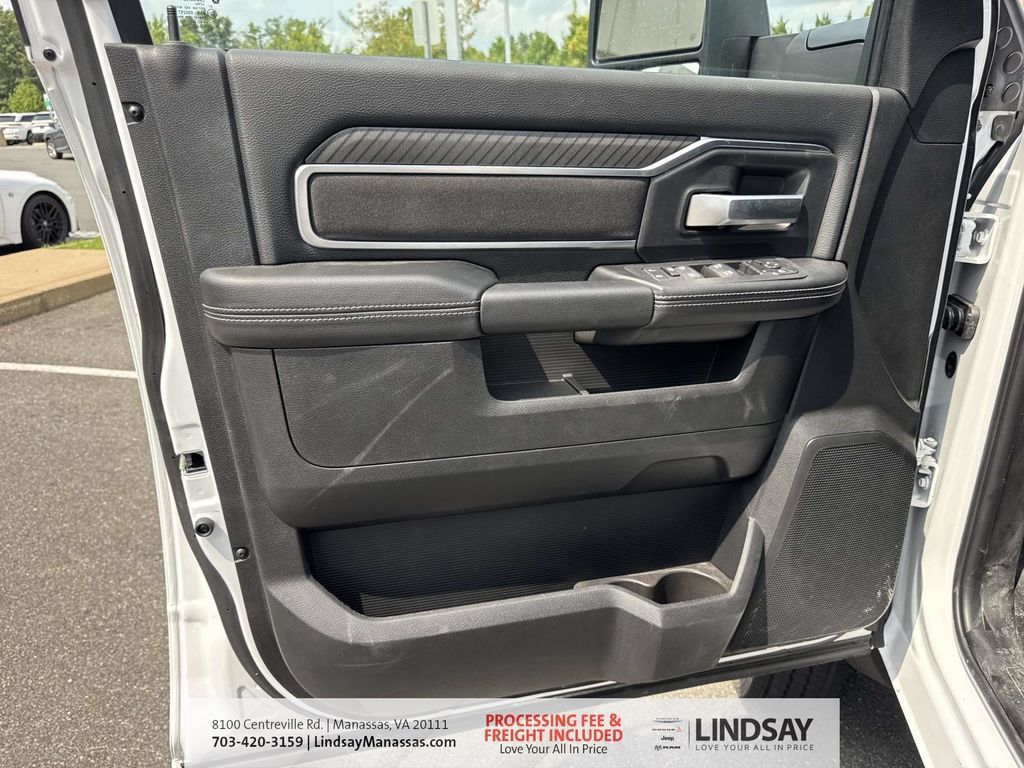 New 2026 RAM 5500 4x4 Crew Cab image 17