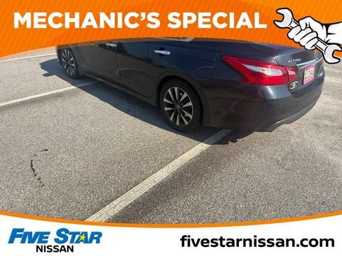 Used 2017 Nissan Altima 2.5 SV FWD image 12