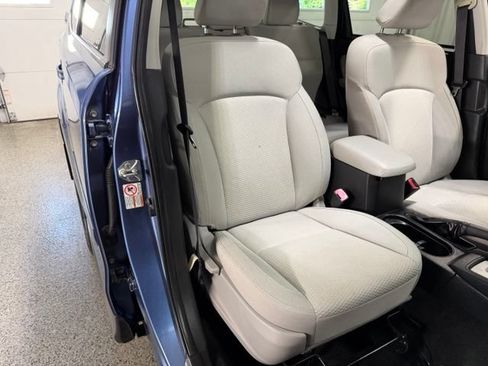 Used 2016 Subaru Forester 2.5i Premium w/ All-Weather Package AWD/4WD image 22