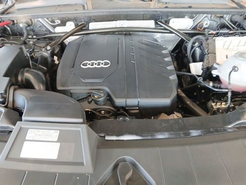 Used 2022 Audi Q5 2.0T Premium w/ Convenience Package image 18