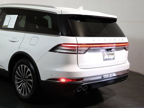 Used 2020 Lincoln Aviator Reserve w/ Equipment Group 201A AWD/4WD image 11