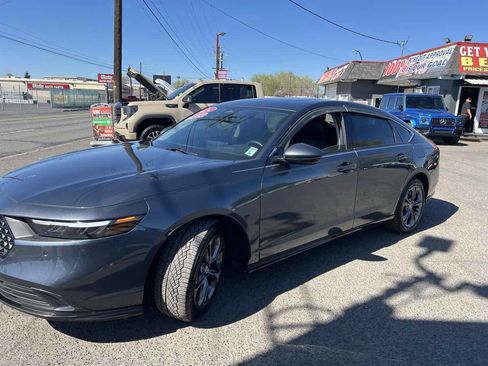 Used 2024 Honda Accord EX-L image 3