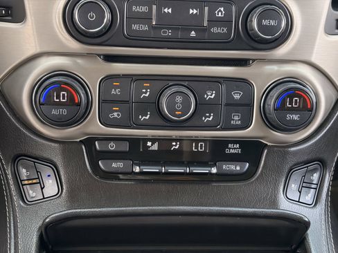 Used 2019 GMC Yukon Denali w/ Open Road Package AWD/4WD image 22