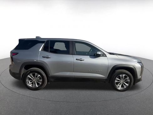 Used 2025 Chevrolet Equinox LT image 16