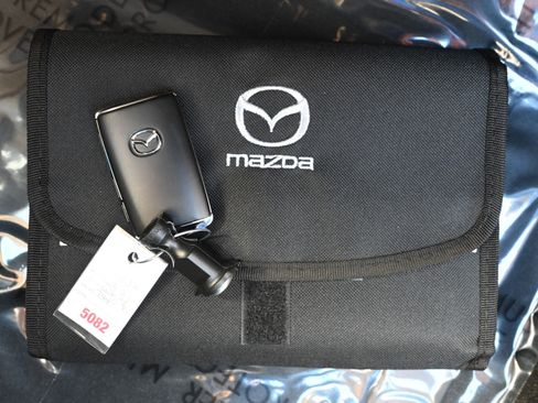 New 2025 MAZDA CX-5 Carbon Edition image 30