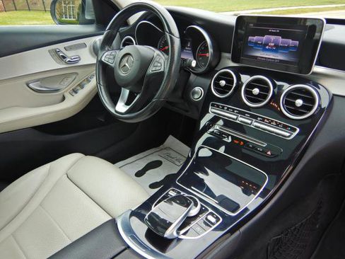 Used 2015 Mercedes-Benz C 300 4MATIC Sedan image 10