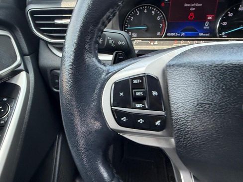 Used 2020 Ford Explorer XLT w/ Equipment Group 202A AWD/4WD image 15