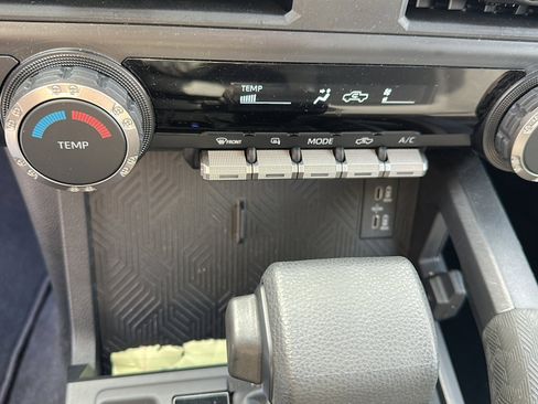 Used 2024 Toyota Tacoma SR image 25