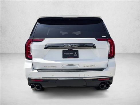 Used 2024 GMC Yukon XL Denali Ultimate AWD/4WD image 7