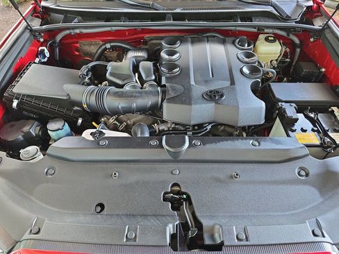 Used 2022 Toyota 4Runner Limited image 35