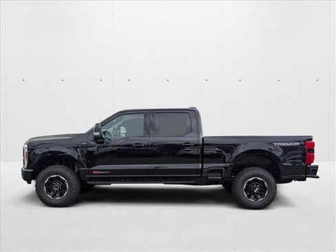 New 2025 Ford F250 Lariat w/ Lariat Ultimate Package image 5