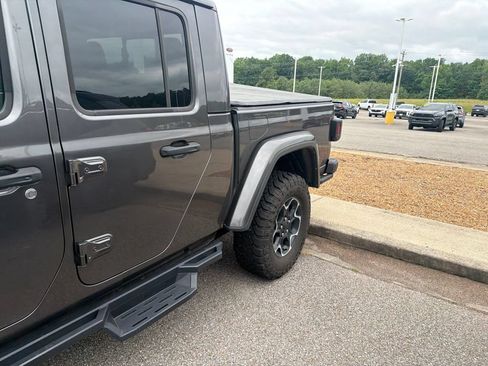 Used 2023 Jeep Gladiator Rubicon w/ LED Lighting Group AWD/4WD image 5
