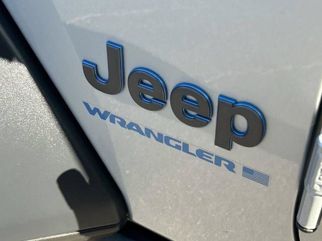 Used 2024 Jeep Wrangler Unlimited Rubicon 4xe AWD/4WD image 25