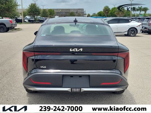 New 2026 Kia K4 FWD image 5
