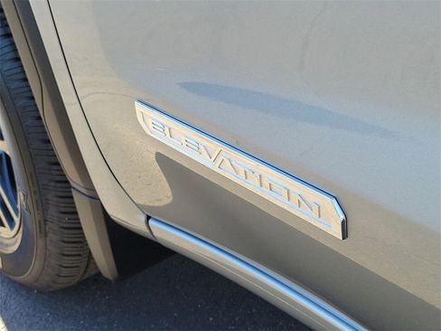 Used 2026 GMC Sierra 1500 Elevation image 31