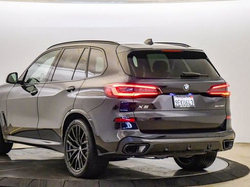 Used 2023 BMW X5 xDrive40i w/ M Sport Package image 2