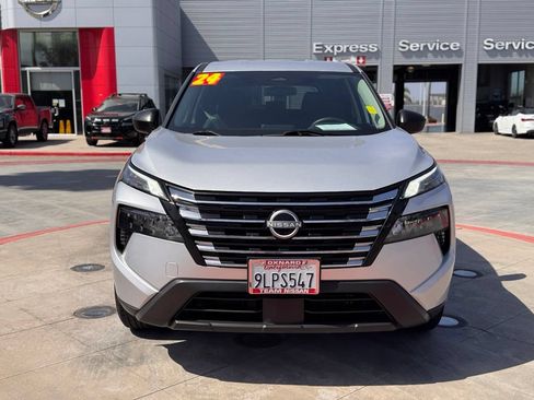 Certified 2024 Nissan Rogue S FWD image 3
