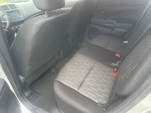Used 2025 Mitsubishi Outlander Sport SE AWD/4WD image 17