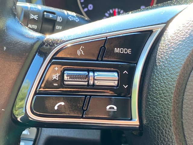 Used 2023 Kia Seltos S w/ Navigation Package FWD image 18
