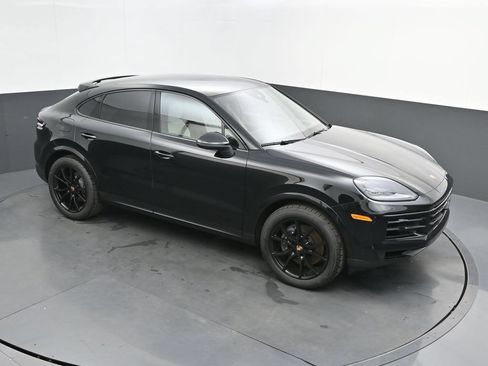 Used 2026 Porsche Cayenne Coupe AWD/4WD image 29