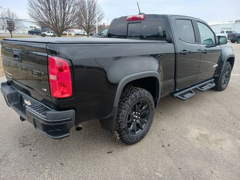 Used 2021 Chevrolet Colorado Z71 w/ Z71 Midnight Edition image 5