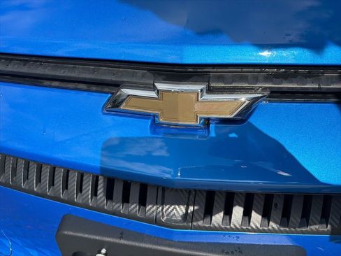 New 2026 Chevrolet Equinox EV LT image 42