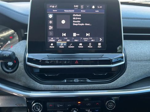 Used 2022 Jeep Compass Latitude w/ Convenience Group image 26