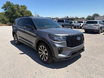 Used 2025 Ford Explorer ST-Line