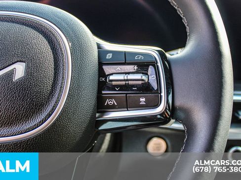 Used 2025 Kia Sorento SX Prestige AWD/4WD image 25