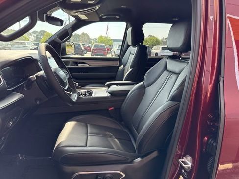 New 2026 Jeep Grand Wagoneer Limited AWD/4WD image 8