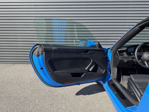 Certified 2023 Porsche 911 Carrera GTS image 20