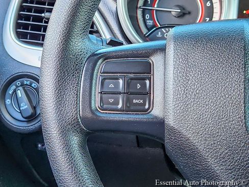 Used 2018 Dodge Journey SXT w/ Blacktop Package FWD image 15