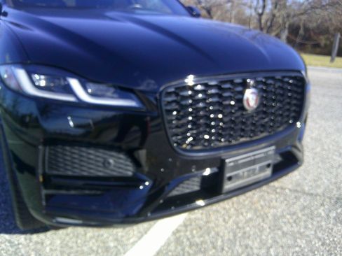 Used 2021 Jaguar F-PACE S image 13