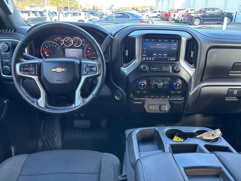 Used 2019 Chevrolet Silverado 1500 LT w/ Convenience Package AWD/4WD image 14