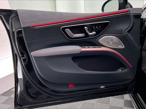 Certified 2023 Mercedes-Benz EQS 580 4MATIC Sedan image 23