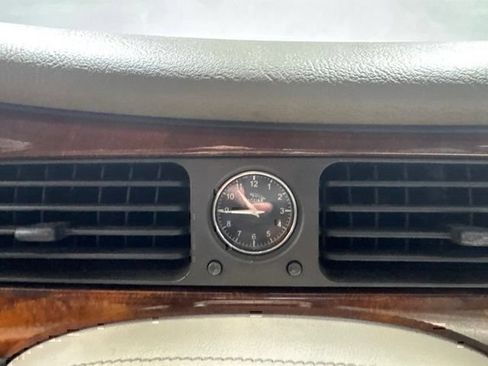 Used 2000 Jaguar XJ8 RWD image 15
