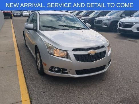 Used 2011 Chevrolet Cruze LT w/ RS Package FWD image 10