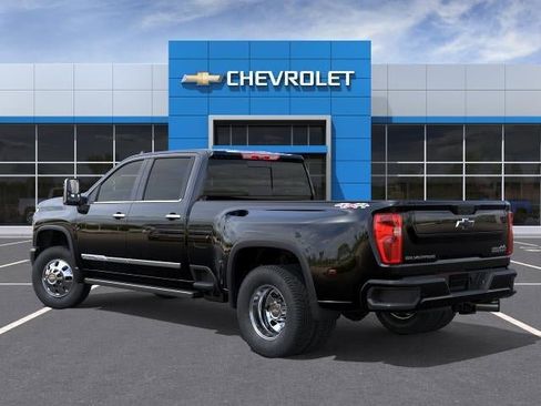 New 2026 Chevrolet Silverado 3500 High Country w/ High Country Premium Package AWD/4WD image 3