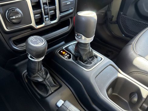 New 2026 Jeep Gladiator Sport AWD/4WD image 28