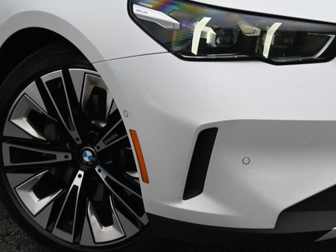 Used 2024 BMW 530i w/ Convenience Package image 13