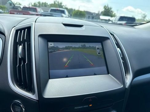 Used 2018 Ford Edge SEL w/ Equipment Group 201A FWD image 27