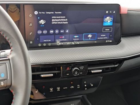 New 2026 Nissan Kicks SR w/ Cold Weather Package FWD image 18