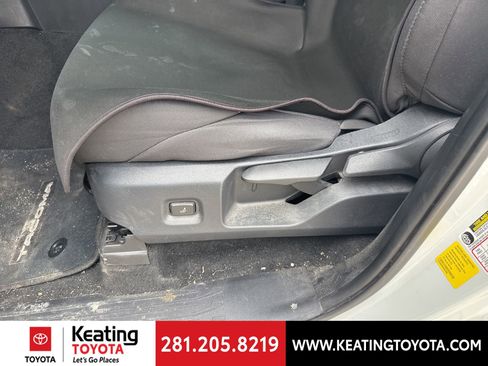 Certified 2025 Toyota Tacoma SR image 14