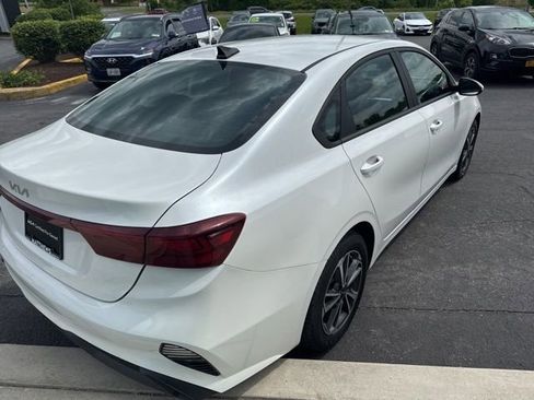 Certified 2023 Kia Forte LXS FWD image 6